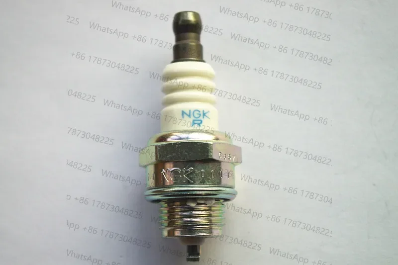 Genuine NGK BPMR6A Spark Plug  - đánh giá và giá Gardening Tools Made In Japan
