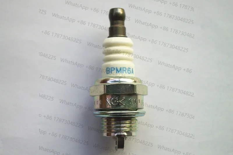 Genuine NGK BPMR6A Spark Plug  - đánh giá và giá Gardening Tools Made In Japan